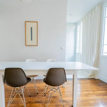 Prestigious Duplex Near The Eiffel Tower